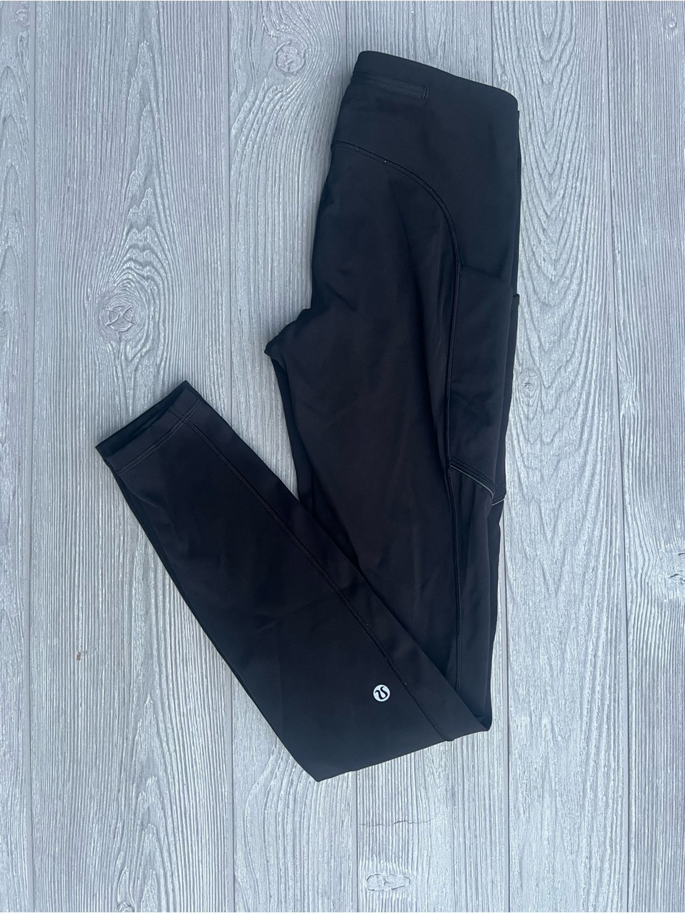 Lululemon Speed Up Tight 28” Black Size 4 Luxtreme Calf Logo Pockets